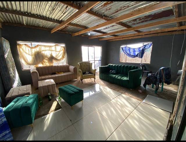 5 BEDROOM HOUSE FOR SALE IN KATLEHONG SOUTH